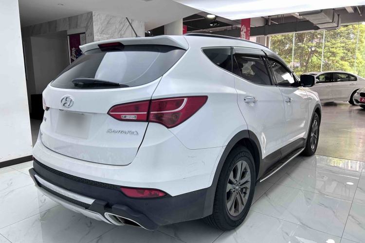 Used Hyundai Santa Fe 2013 2.4L Automatic Two-Wheel Drive Smart Version
