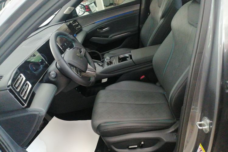 Used BYD Qin L 2024 DM-i 120KM Excellence Model