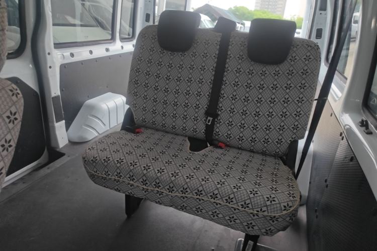 Used JMC Fushun 2023 2.0T Manual Short-Wheelbase Mid-Height Commercial Multi-Purpose 5-Seater Passenger Vehicle
