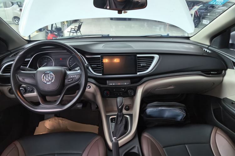 Used Buick GT 2018 15T Dual-Clutch Advanced Model China V Standard Center Console