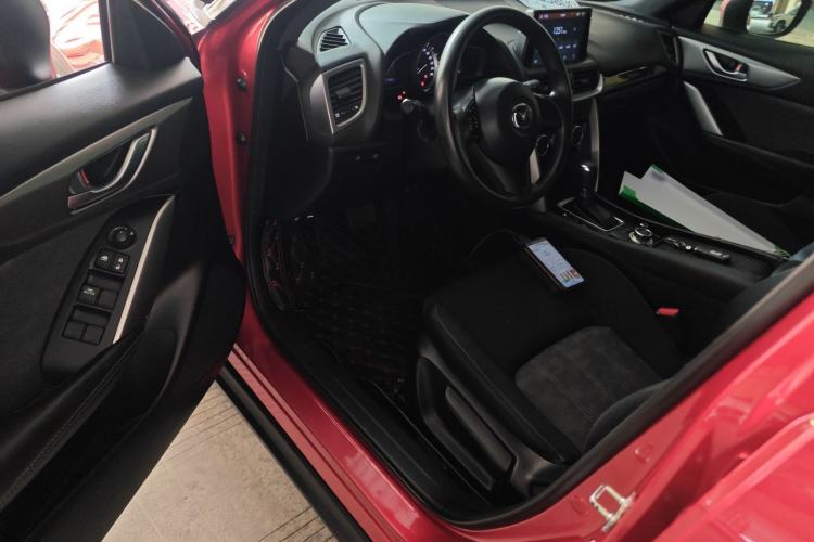 Used Mazda CX-4 2016 2.0L Automatic 2WD Blue Sky Dynamic Edition Driver Seat