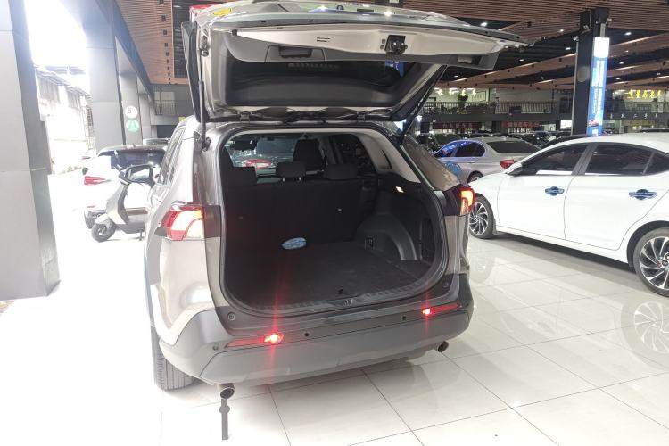 Used Toyota RAV4 2022 2.0L CVT Two-Wheel Drive Urban Edition