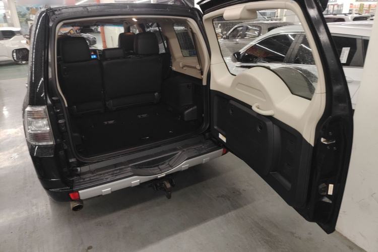 Used Mitsubishi Pajero (Import) 2016 3.0L Automatic Prestige Version China IV Standard
