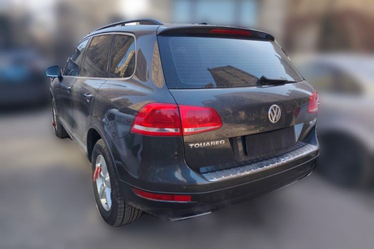 Used Volkswagen Touareg 2011 3.0 TSI Comfort Version

