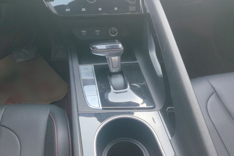 Used Hyundai Elantra 2022 1.5L CVT 20th Anniversary Edition Gear Lever