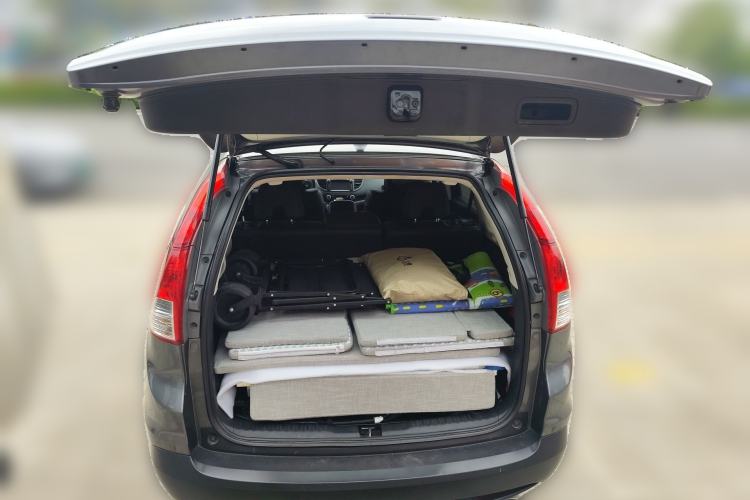 Used Honda CR-V 2012 2.4L four-wheel drive luxury version Trunk