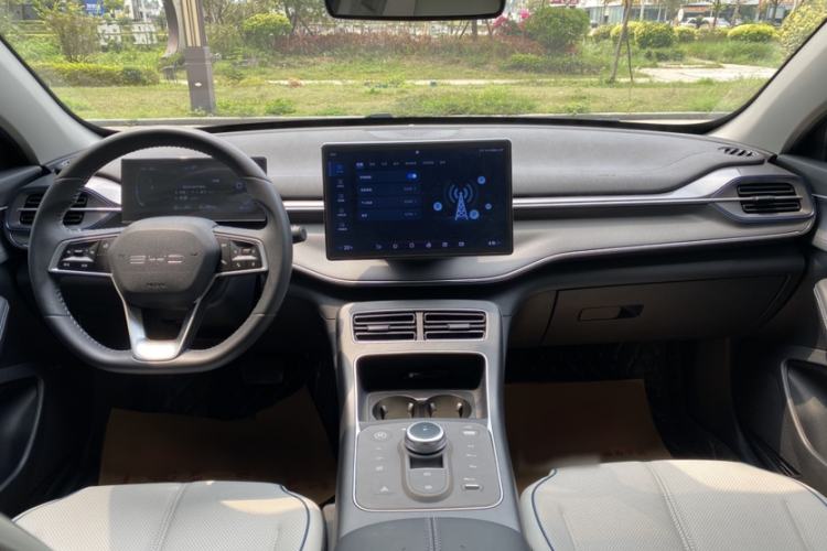 Used BYD Destroyer 05 2024 Honor Edition DM-i 120KM Luxury Model
