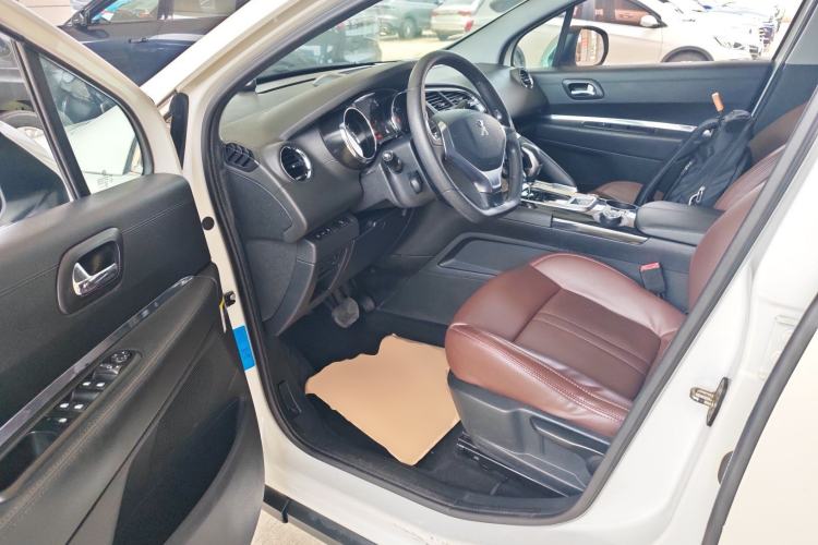 Used Peugeot 3008 2015 1.6THP Automatic Classic Edition Left Front Seat