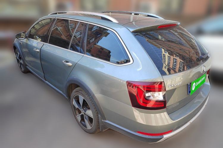 Used Skoda Octavia 2018 Station Wagon TSI280 DSG Luxury Edition