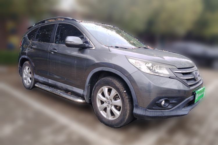 Used Honda CR-V 2012 2.0L two-wheel drive urban version Front Right 45 Deg
