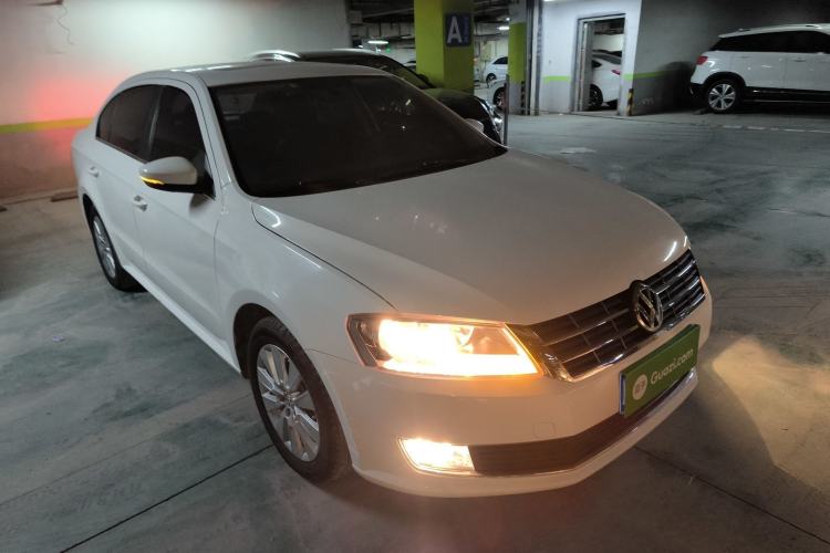 Used Volkswagen Lavida 2013 Revised Version 1.4 TSI DSG Comfort Edition Front Right 45 Deg