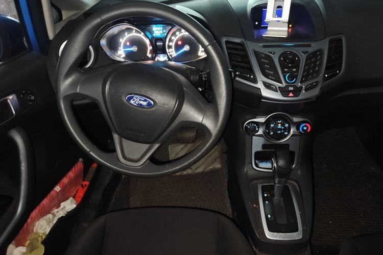 Used Ford Fiesta 2013 Hatchback 1.5L Automatic Fashion Edition
