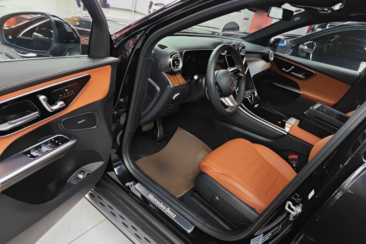 Used Mercedes-Benz GLC New Energy 2025 350 e L 4MATIC Collector's Edition
