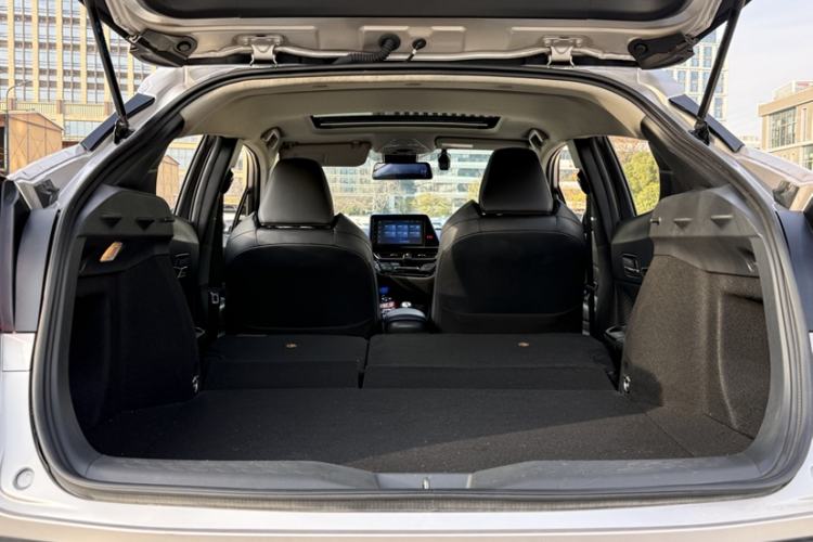 Used Toyota C-HR 2021 2.0L Luxury Edition