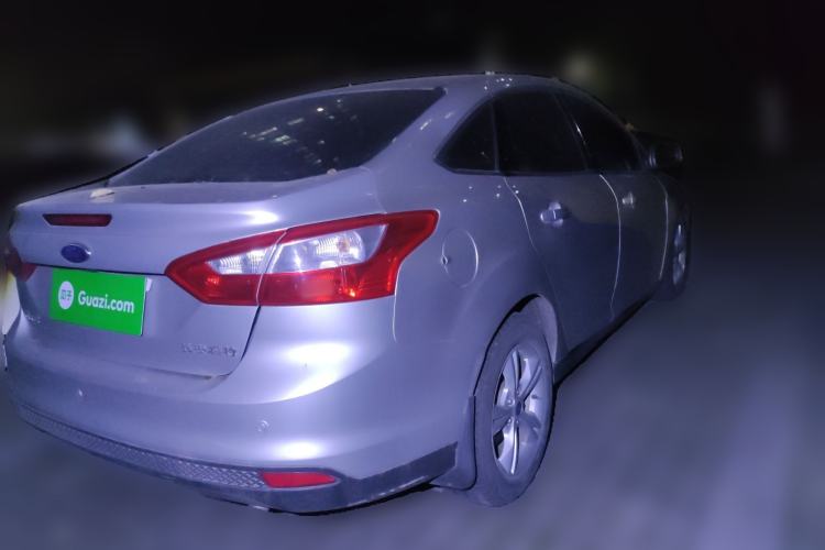 Used Ford Focus 2012 Sedan 1.6L Automatic Fashion Edition