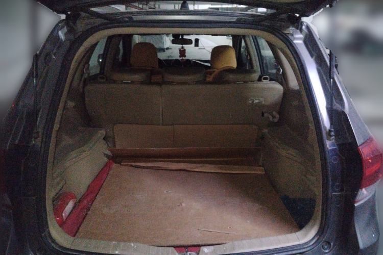 Used Haval H6 2011 2.0L Manual Two-Wheel Drive Elite Version