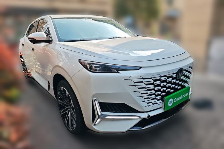 Used CHANGAN UNI-K iDD 2023 Smart Electric iDD 1.5T 135km Smart Leading Model Front Right 45 Deg