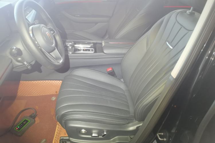 Used Hongqi H5 2024 2.0T Automatic Smart Connect Flagship Edition Left Front Seat