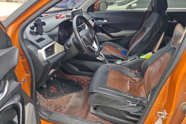 Used Baojun 510 2017 1.5L manual Comfort trim