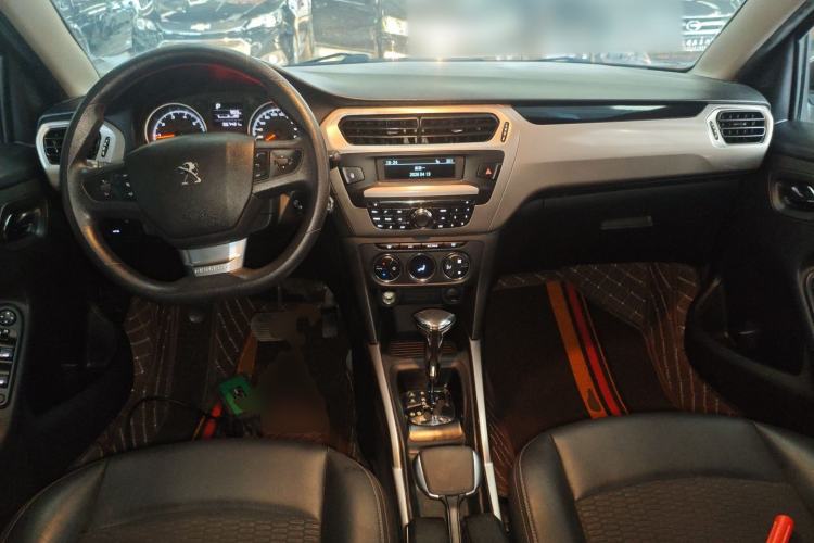 Used Peugeot 301 2017 1.6L Automatic Luxury Edition Center Console