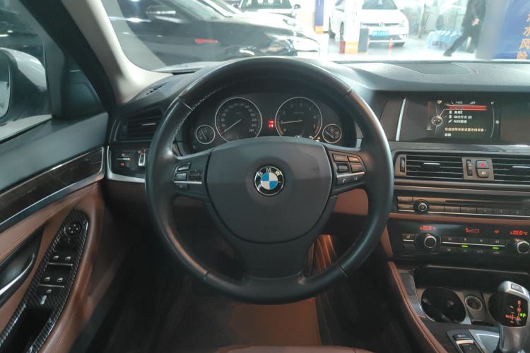 Used BMW 5 Series 2014 525Li Leading Model