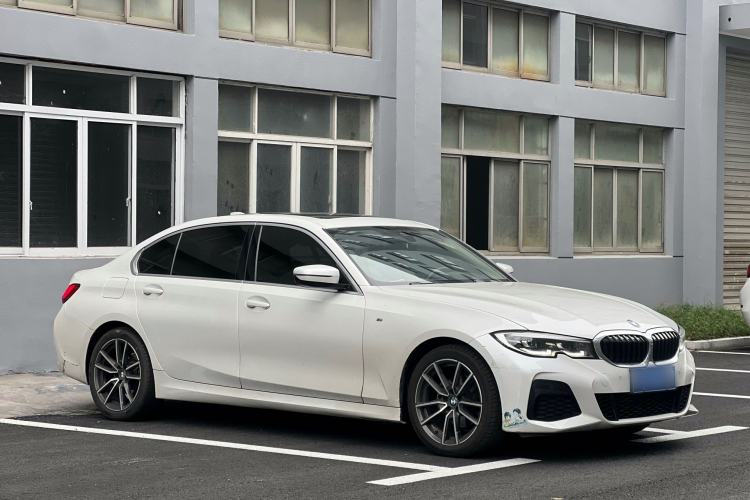 Used BMW 3 Series 2022 Updated 325Li M Sport Package Exterior 3