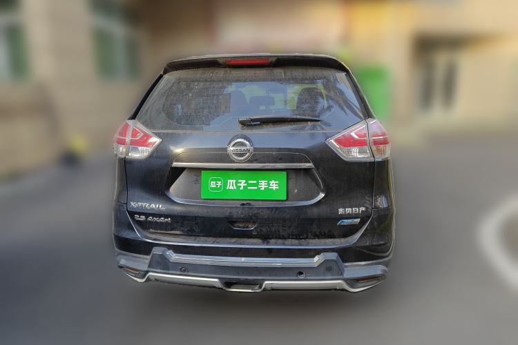 Used Nissan X-Trail 2014 2.5L CVT Leading Edition 4WD
