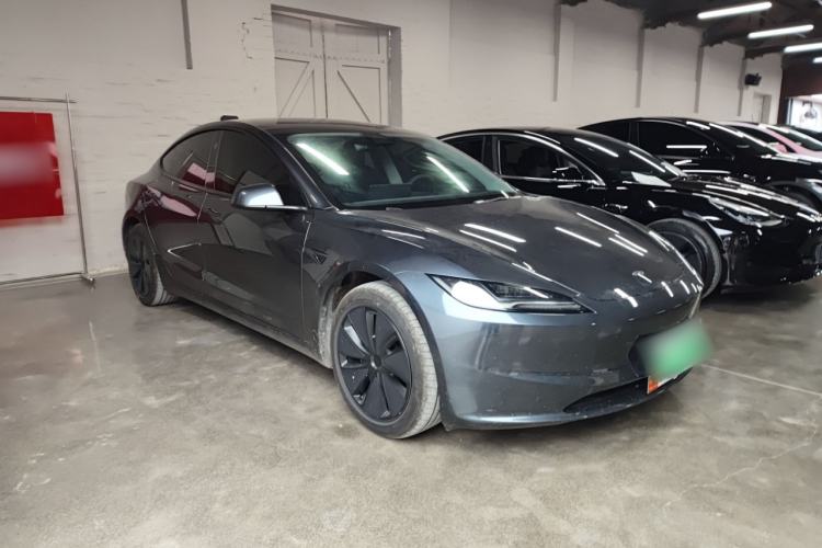 Used Tesla Model 3 2025 Rear-Wheel-Drive Version
