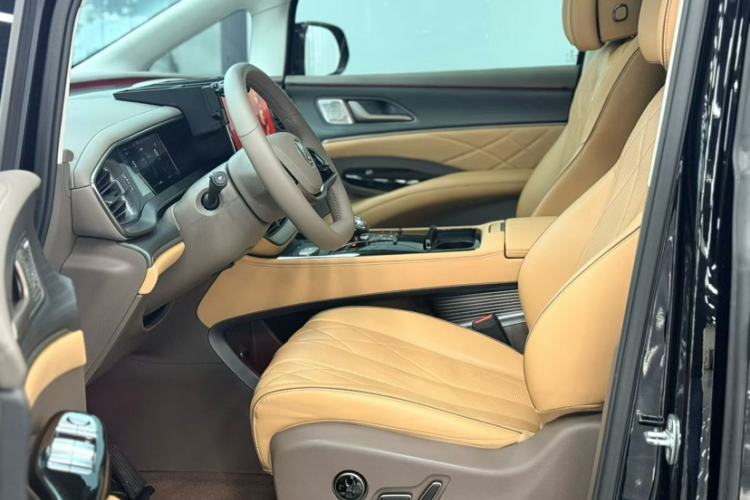 Used Denza D9 2022 DM-i 970 Four-Wheel Drive Flagship Model