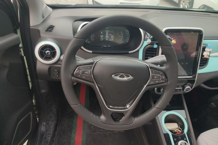 Used Chery New Energy Little Ant 2021 200 000 Yuan "Ant Fan" Edition Energized Version NMC Lithium Battery 301 km Steering Wheel