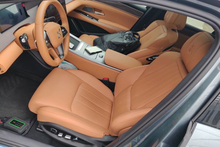 Used BYD Han L 2025 DM-p Four-Wheel-Drive LiDAR Flagship Model Left Front Seat