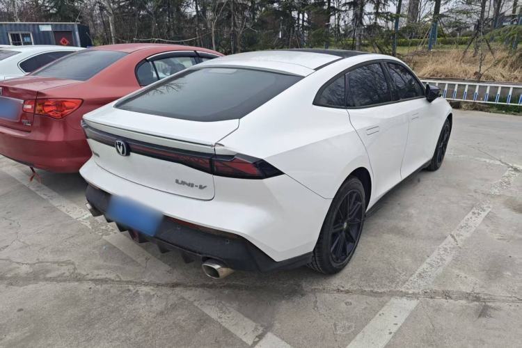 Used CHANGAN UNI-V 2022 1.5T Prestige Version
