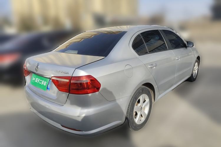 Used Volkswagen Lavida 2013 1.6L Automatic Fashion Edition
