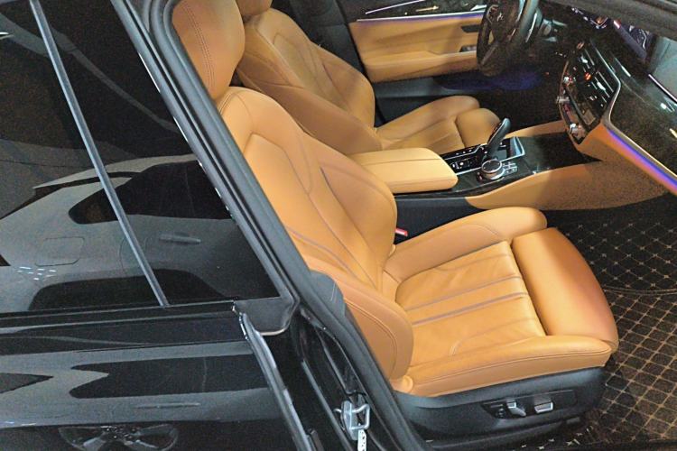 Used BMW 6 Series GT 2022 630i M Sport Package Right Front Seat