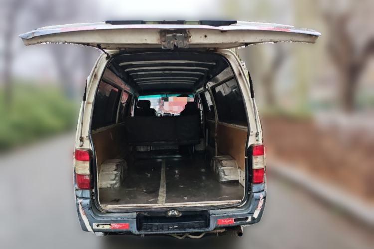 Used King Long Golden Way 2012 2.0L Passenger Version VVT Long-Wheelbase V20
