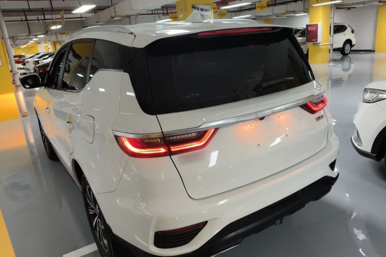 Used Geely Auto Vision X6 2020 1.4T Manual Luxury Model
