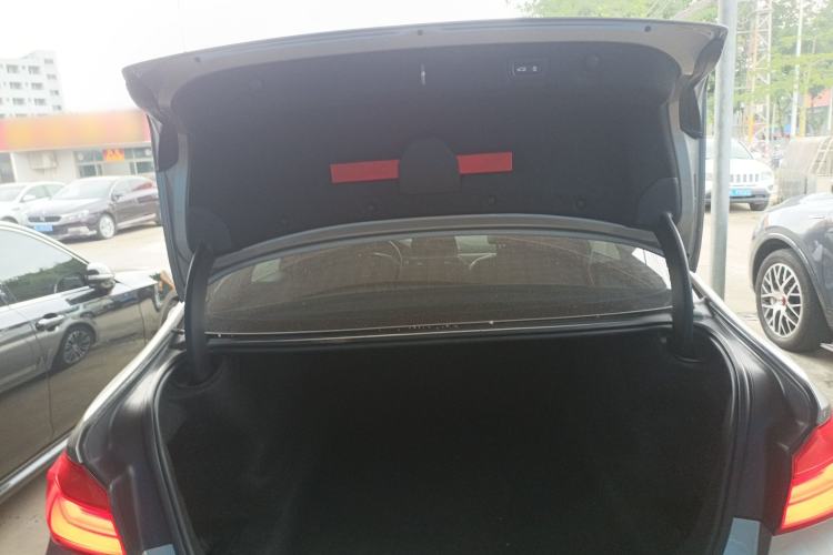 Used BMW 5 Series 2019 530Li Luxury Edition Premium Package Trunk