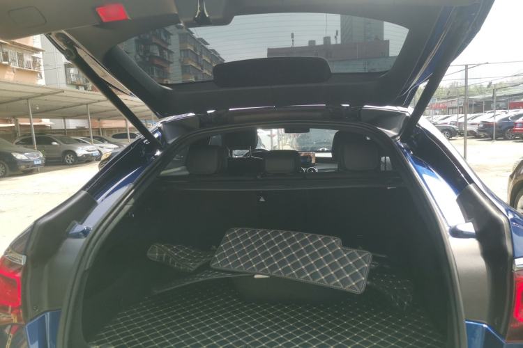 Used Mercedes-Benz GLC Coupe 2020 GLC 260 4MATIC Coupe SUV Trunk