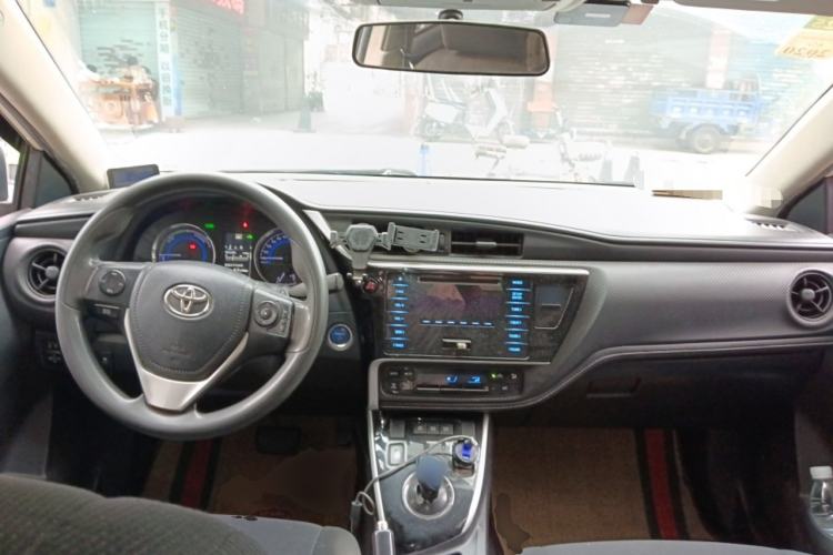 Used Toyota Levin 2017 Revised Dual-Engine 1.8H GS E-CVT Elite Sunroof Version China V Standard Center Console