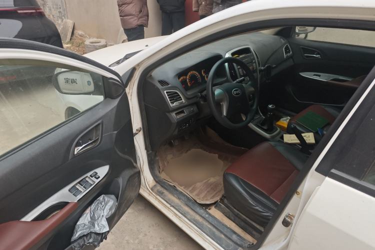 Used BYD F3 2015 Energy-Saving Edition 1.5L Manual Luxury Model Driver Seat