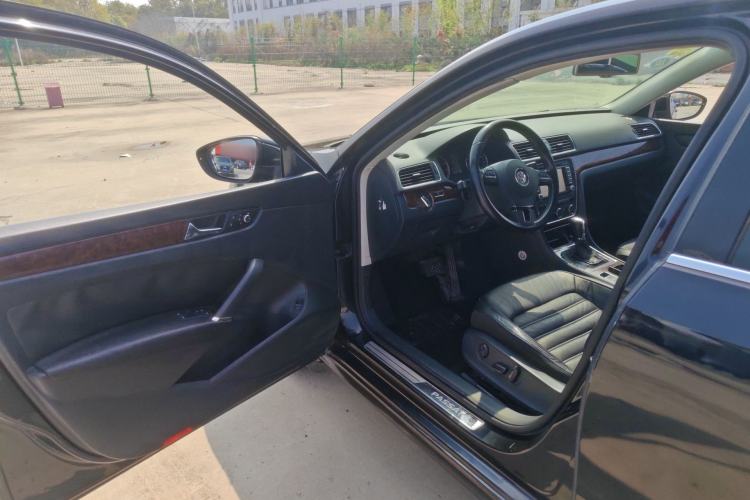 Used Volkswagen Passat 2011 1.8TSI DSG Prestige Edition Driver Seat