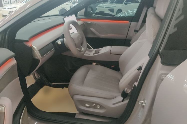 Used ONVO L60 2024 60 kWh Rear-Drive Version
