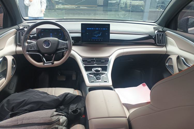 Used BYD Song Pro New Energy 2023 Champion Edition DM-i 71KM Navigation Model