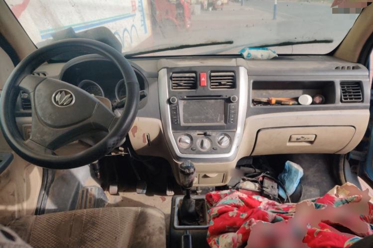 Used Nlmmotor Qiteng M70 2014 1.2L Entry-Level LJ469Q-AE2 Center Console