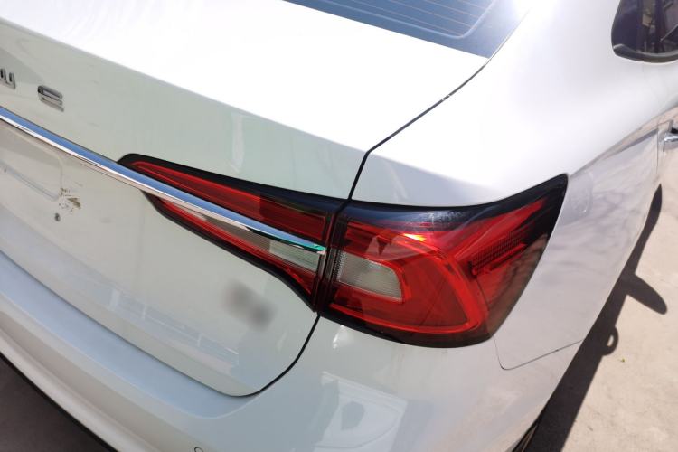 Used Roewe i5 2020 1.5L Manual 4G Connect Luxury Edition
