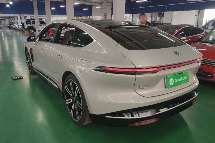 Used Nio ET9 2025 100kWh Signature Edition Rear Left 45 Deg