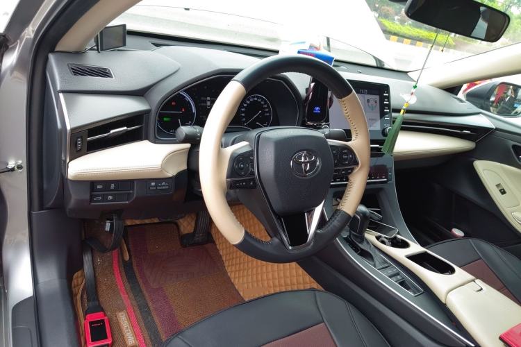 Used Toyota Avalon 2019 Dual-Engine 2.5L Luxury Edition China VI Standard
