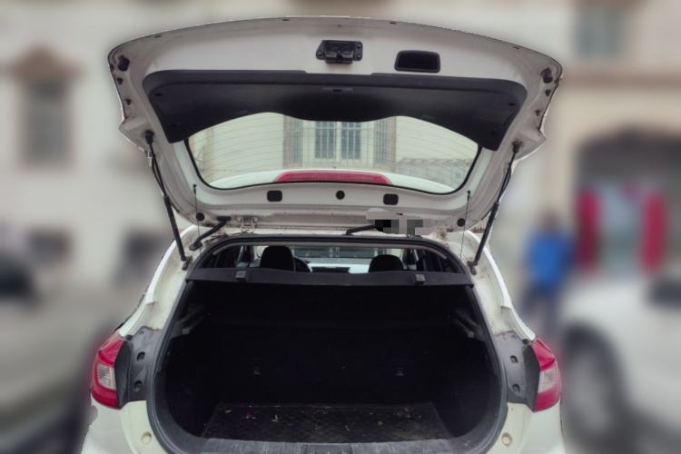 Used JAC Group Refine S2 2015 1.5L Manual Luxury Smart Model Trunk