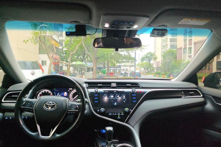 Used Toyota Camry 2019 Revised Version 2.0G Luxury Edition