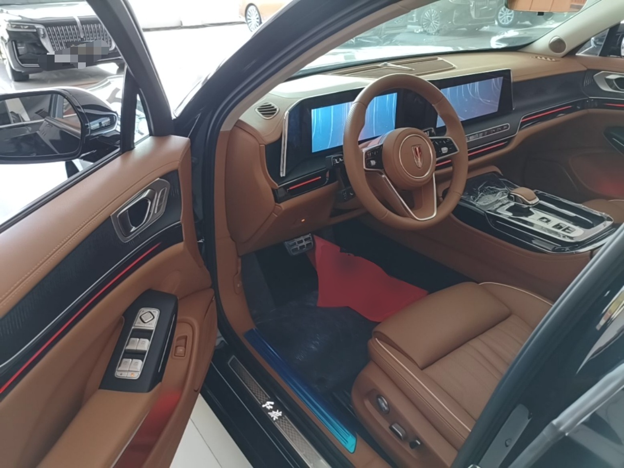 Hongqi H9 2025 Model Facelifted 2.0T Two-Wheel Drive Flag-Style Luxury Business Edition, 5 Seats - Chinese Trim Xiang — снимка 18